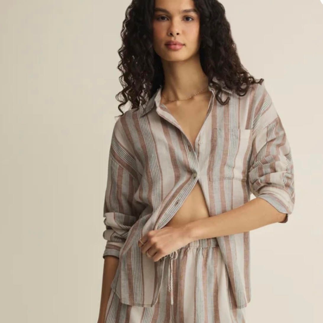 🇨🇦 The Perfect Striped Button Up Top