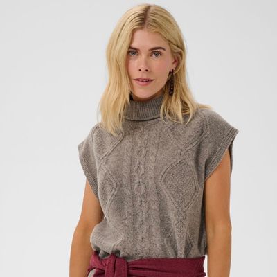 Monia cable vest