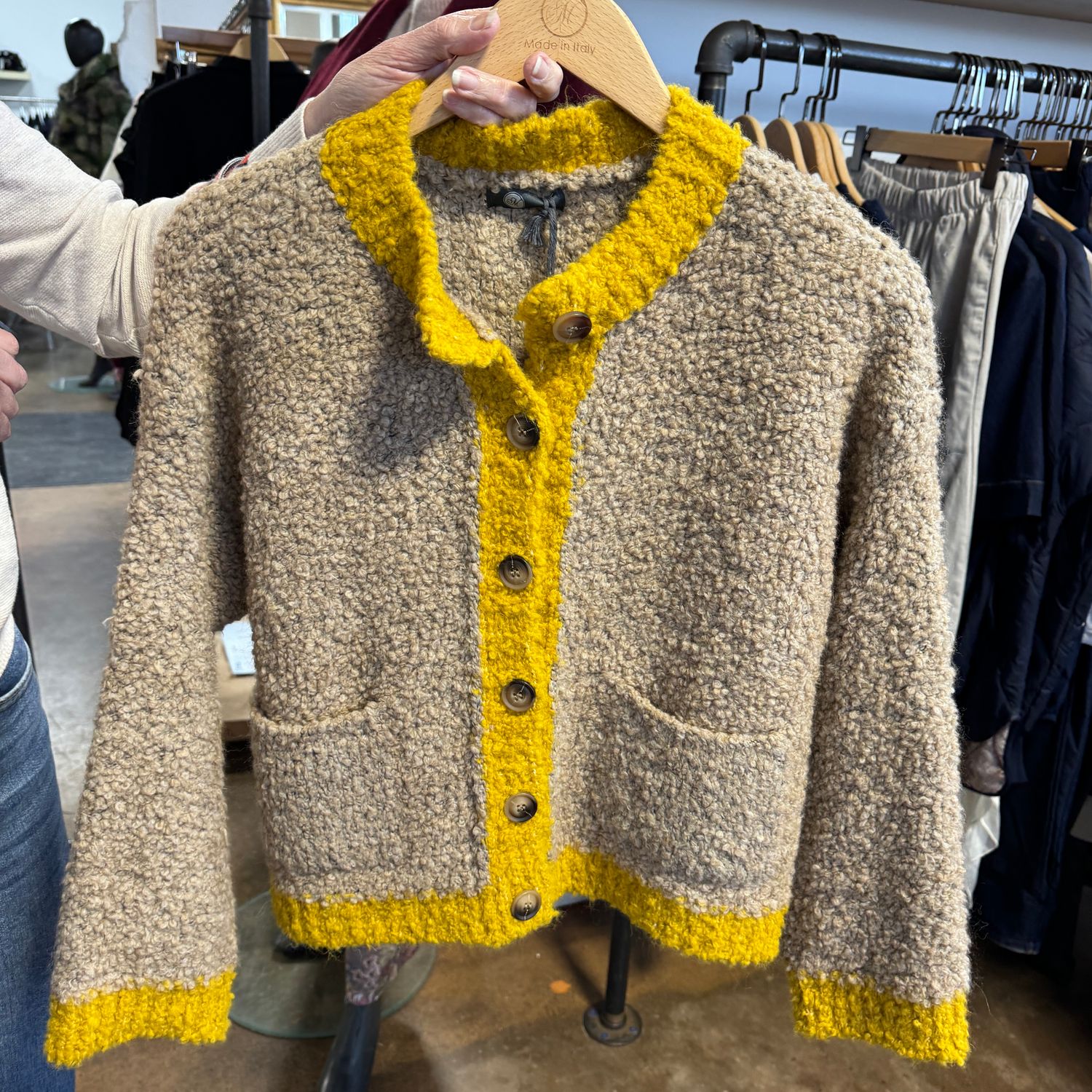 🇨🇦 Mustard Trim Button Cardigan