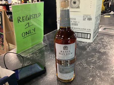 BASIL HAYDEN 10 YEAR BOURBON, 750ML