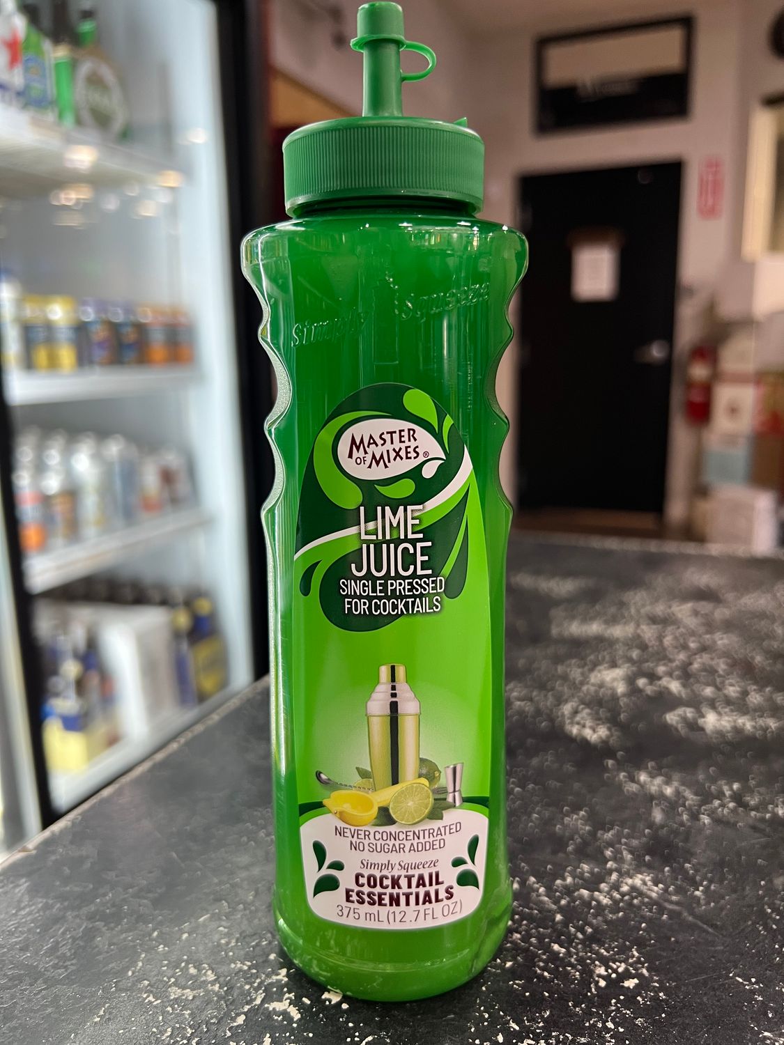 MASTER OF MIXES CE SINGLE PRESS LIME JUICE NON ALCOHOLIC, 375 ML