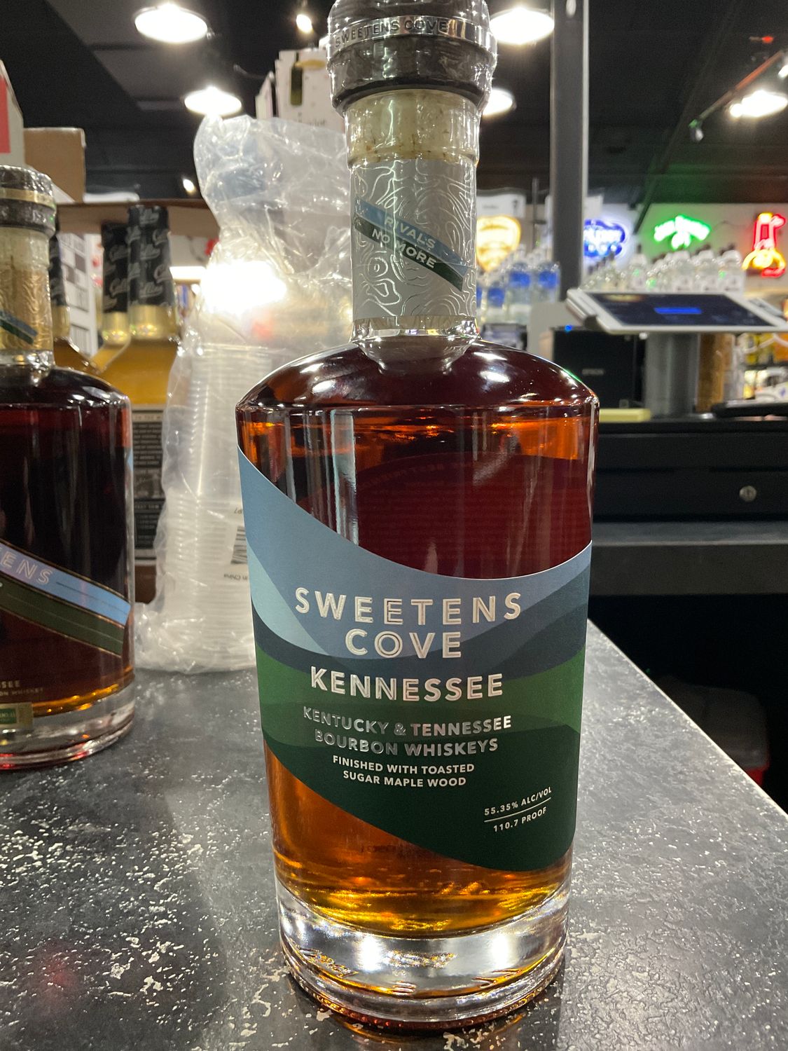 SWEETENS COVE KENNESSEE BOURBON, 750 ML