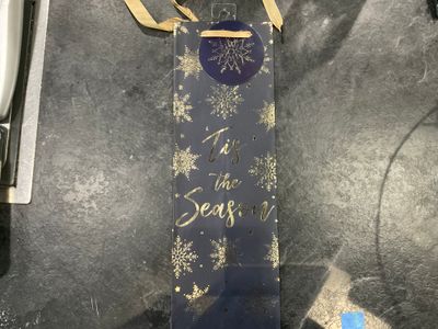 CAKEWALK ‘TIS THE SEASON GIFT BAG