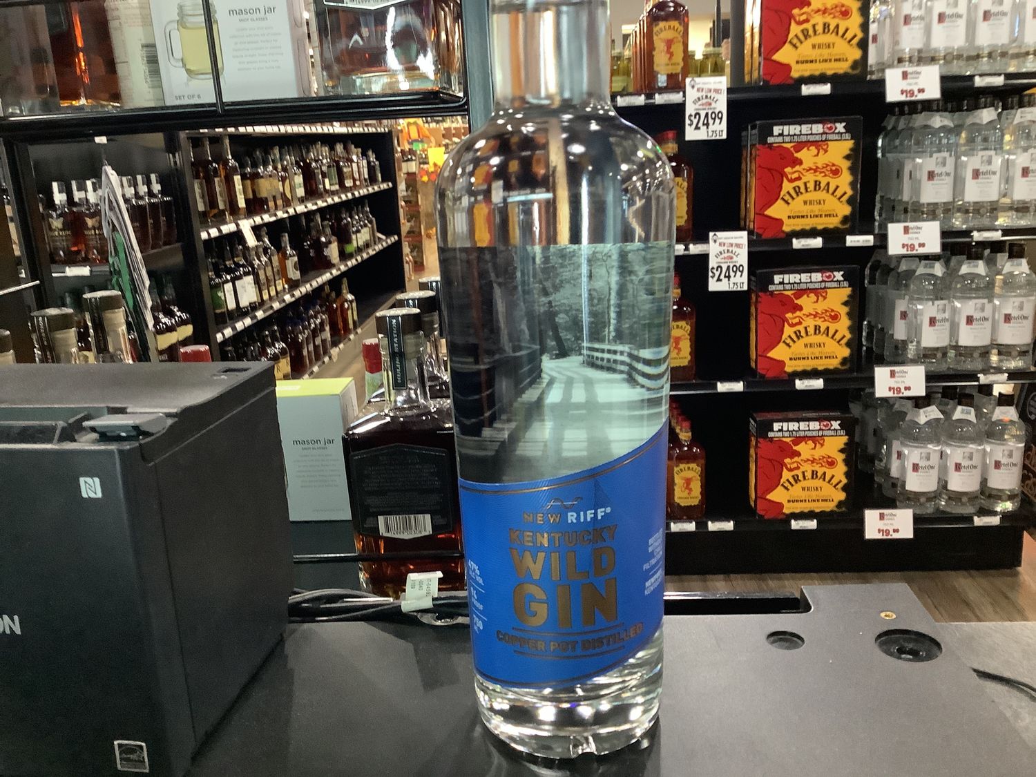 NEW RIFF KENTUCKY WILD GIN 750ML