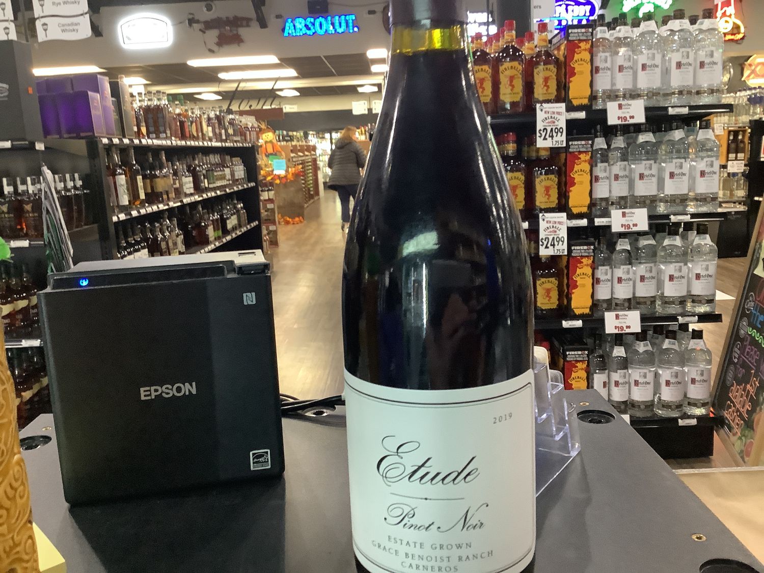 ETUDE CARNEROS PINOT NOIR 750ML