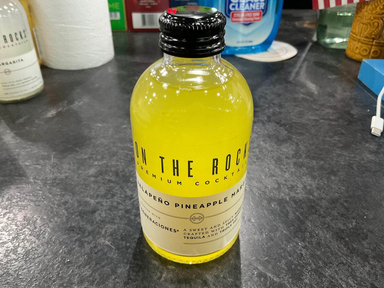 ON THE ROCKS JALAPEÑO MARGARITA, 200 ML