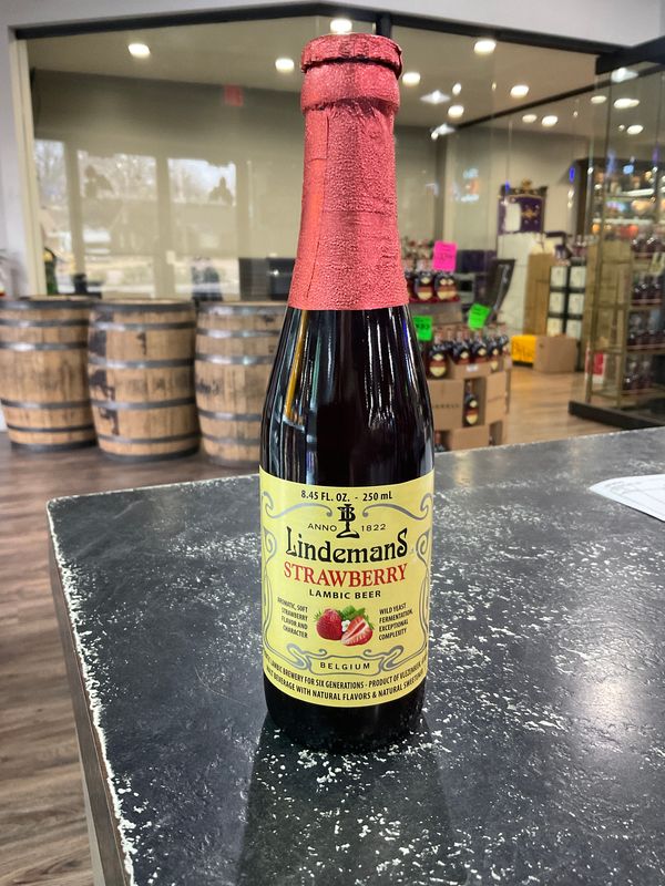 LINDEMANS STRAWBERRY LAMBIC, 8.45OZ SINGLE