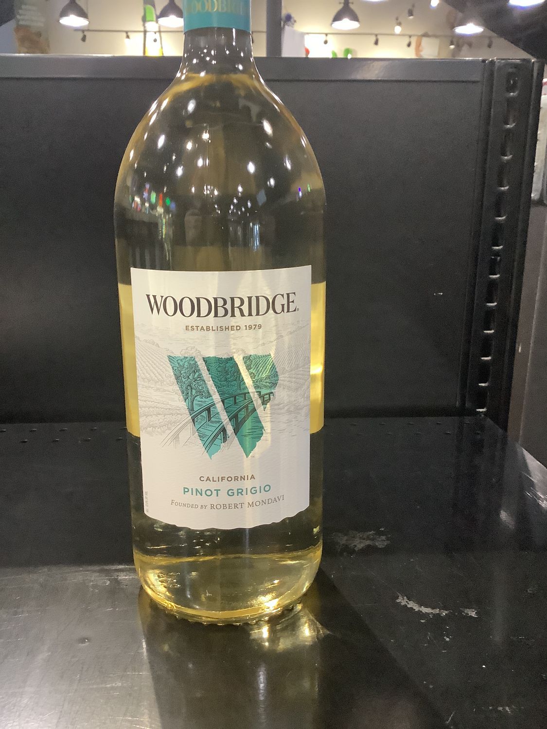 WOODBRIDGE PINOT GRIGIO, 1.5L