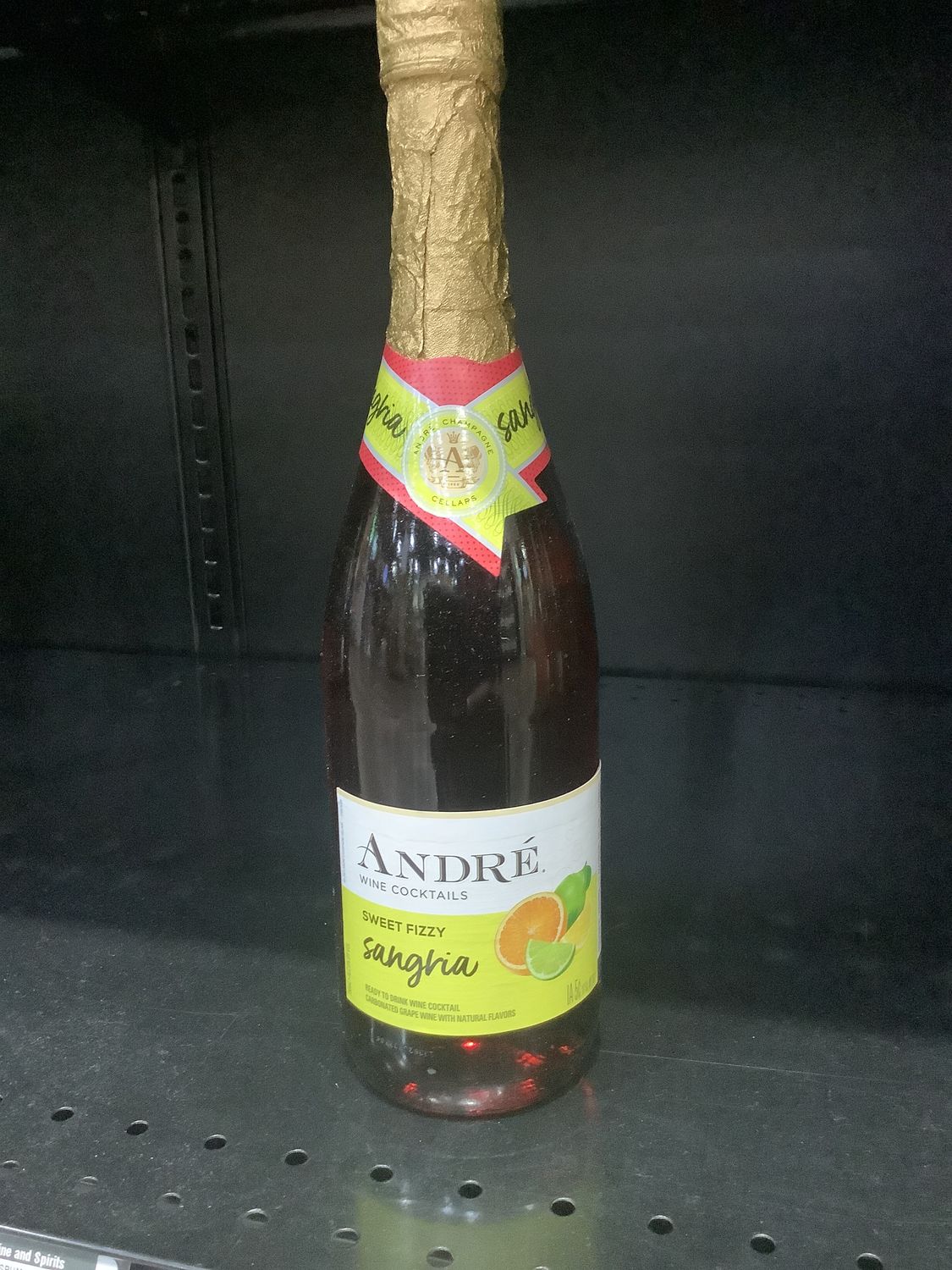 ANDRE SWEET FIZZY SANGRIA, 750ML