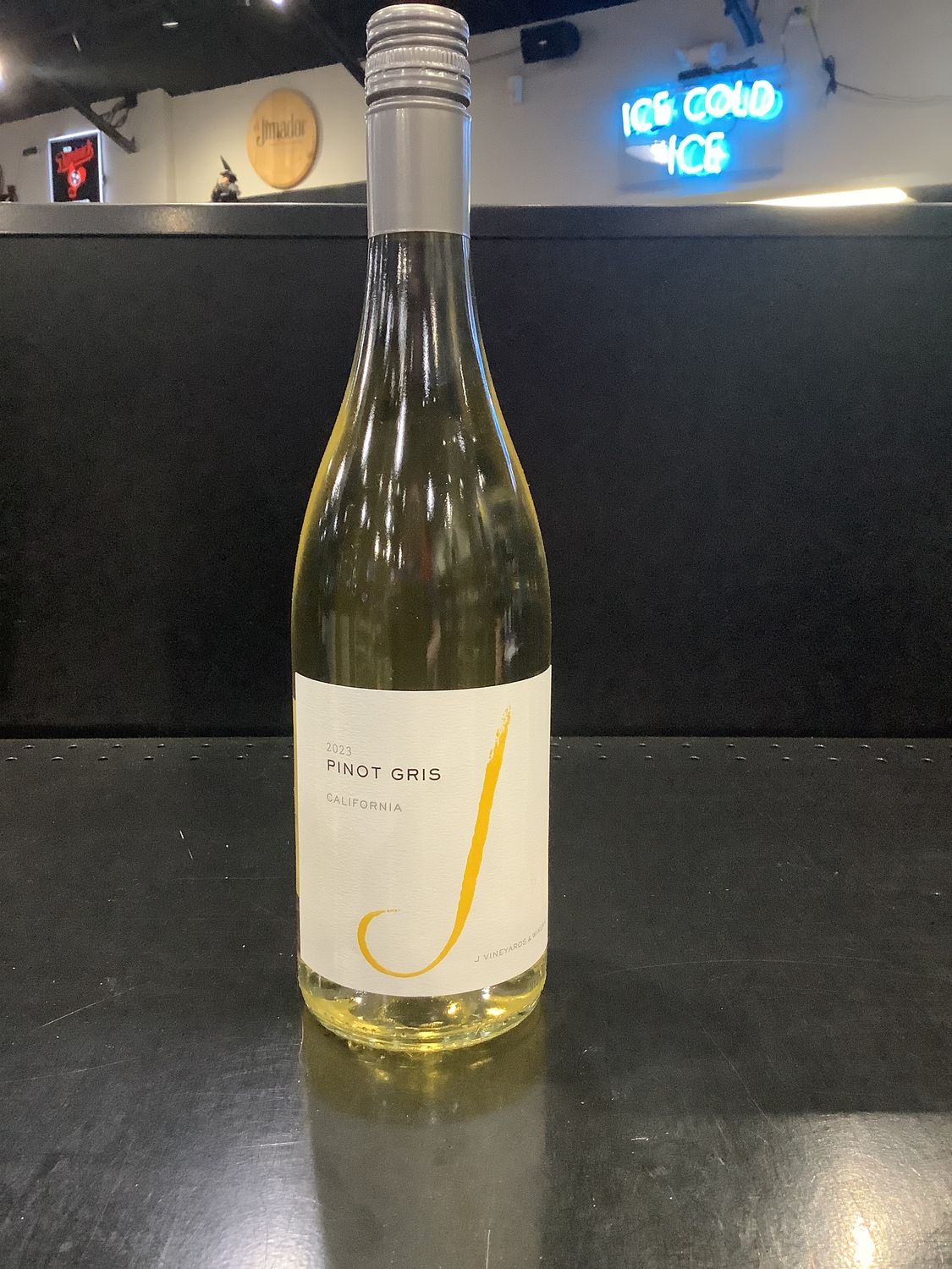J VINEYARDS PINOT GRIS, 750ML
