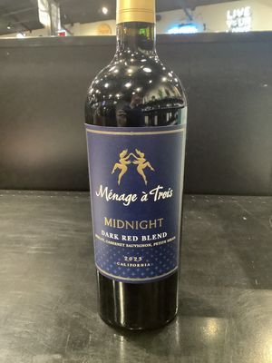 MENAGE A TROIS MIDNIGHT RED BLEND, 750ML