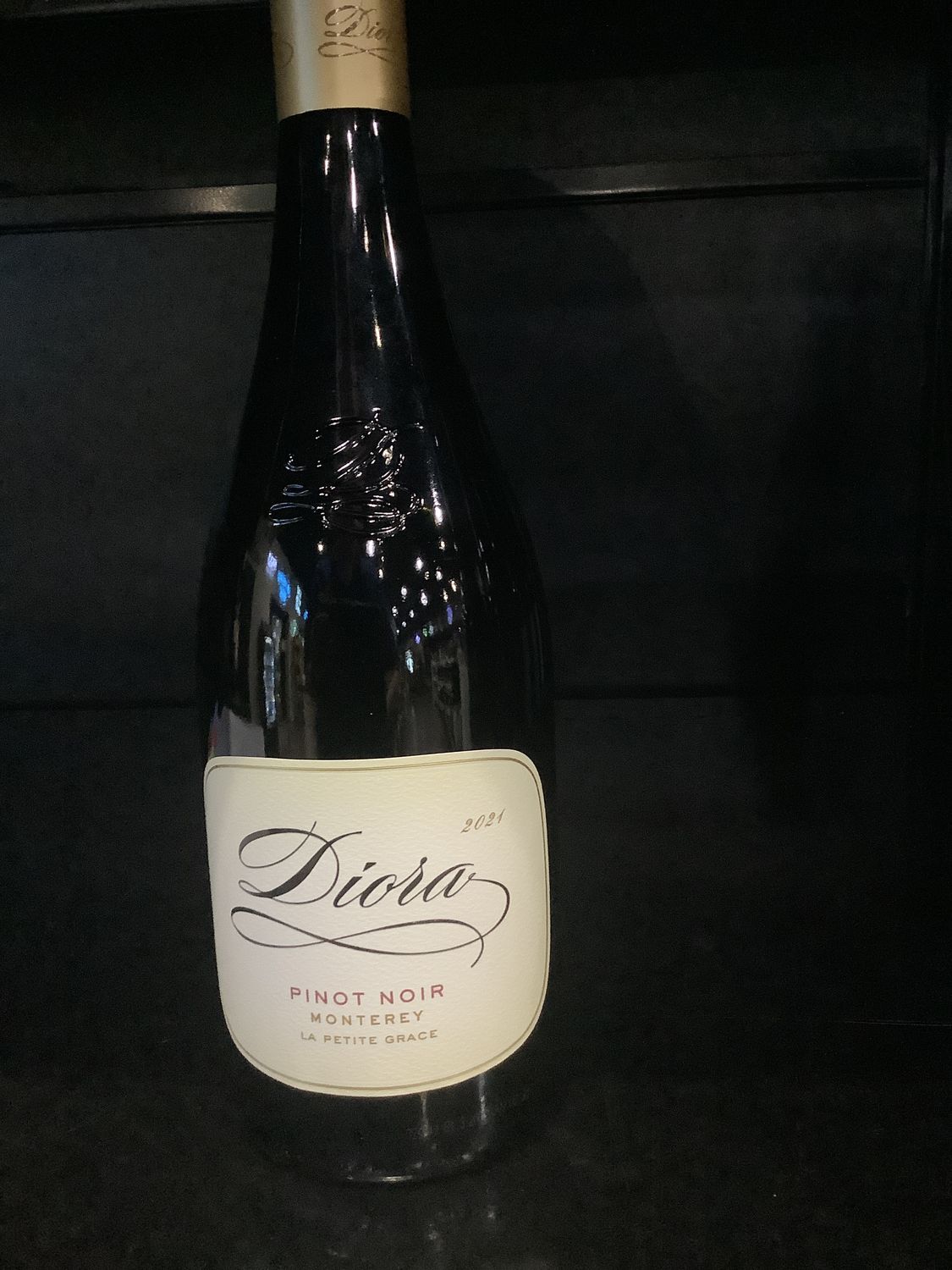 DIORA PINOT NOIR, 750ML