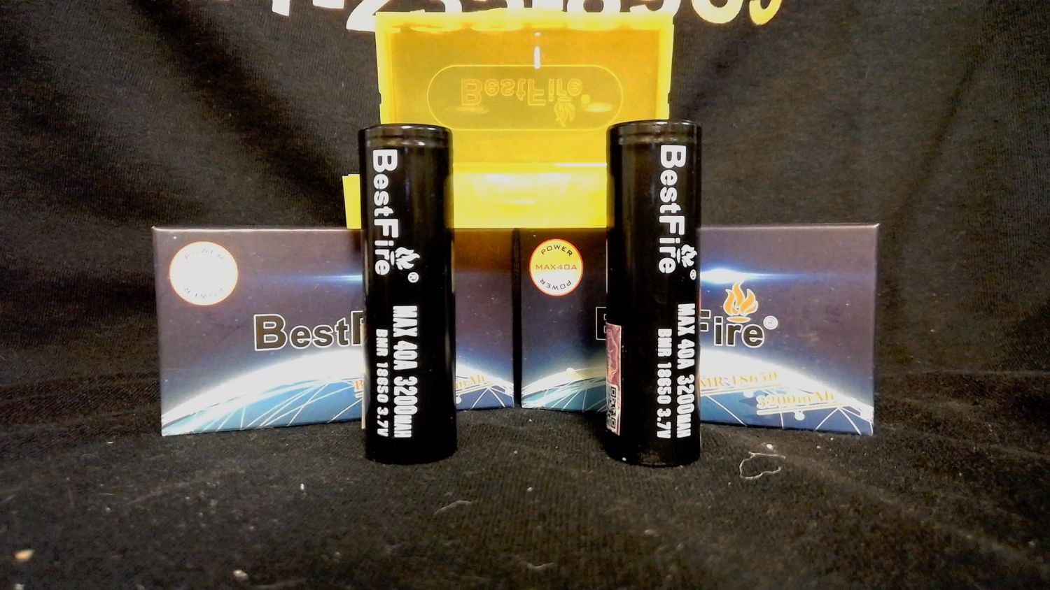 Single - BestFire 18650, 3100mAh - Red / Black - Lithium batteries