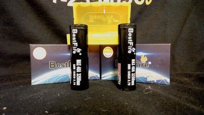 Single - BestFire 18650, 3100mAh - Red / Black - Lithium batteries