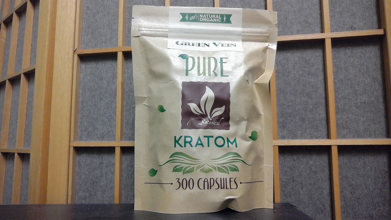 Pure 300 Capsules (Green) - Kratom