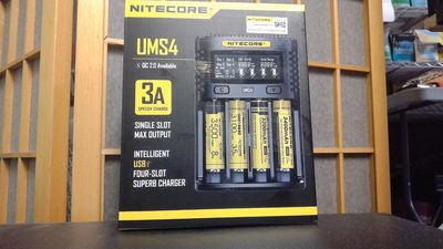 Nitecore Intell USM4 - 4 bay - Chargers