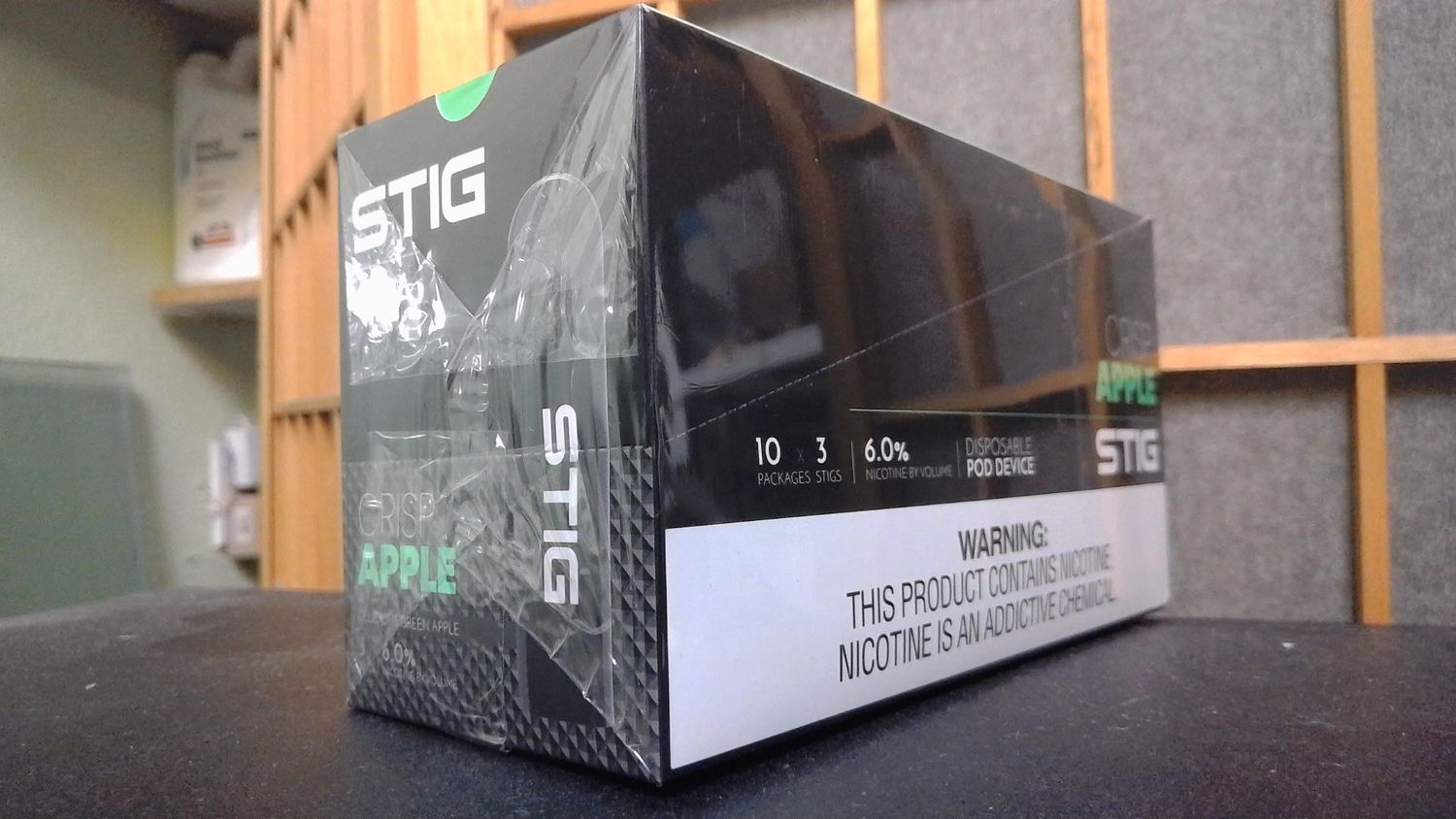 Case - Stig - Crisp Apple - Disposable Vape