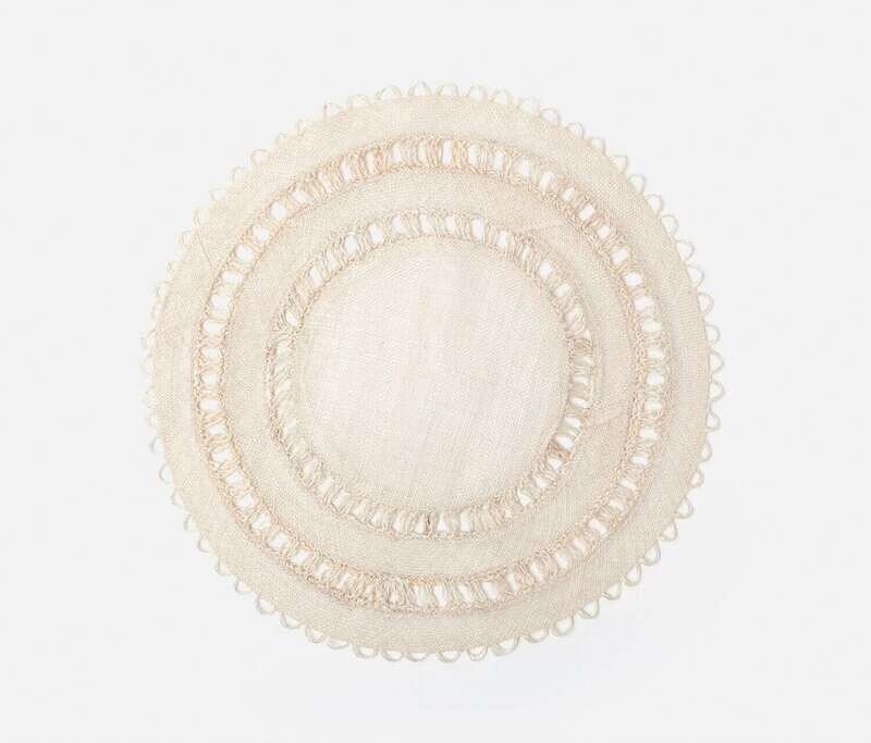 Carmine Woven Placemat- Round