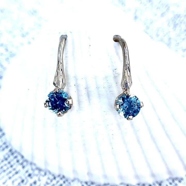 Earrings- 14ky 4mm Montana Sapphire Branch