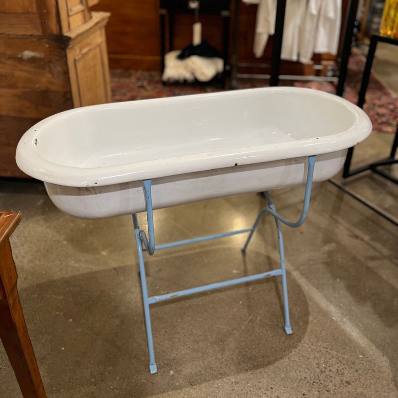Antique Bath Tub