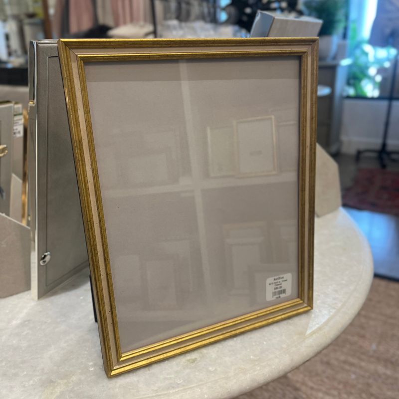 8x10 Traditional Cream/Gold