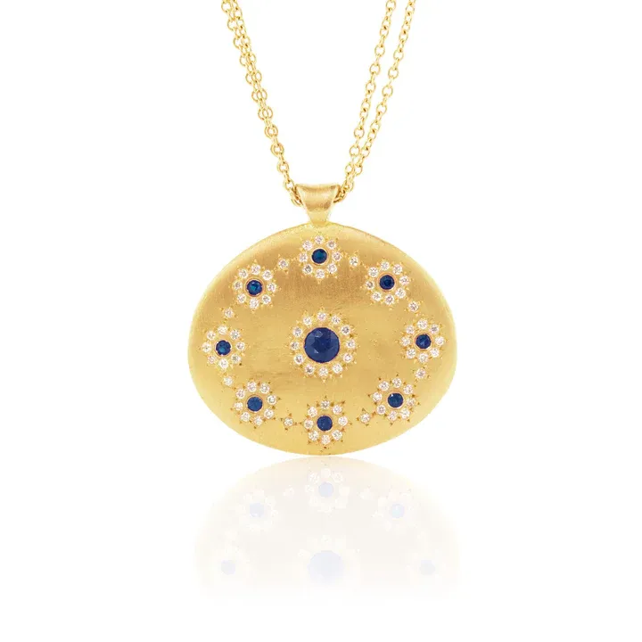Universe w. Sapphire, Double Chain