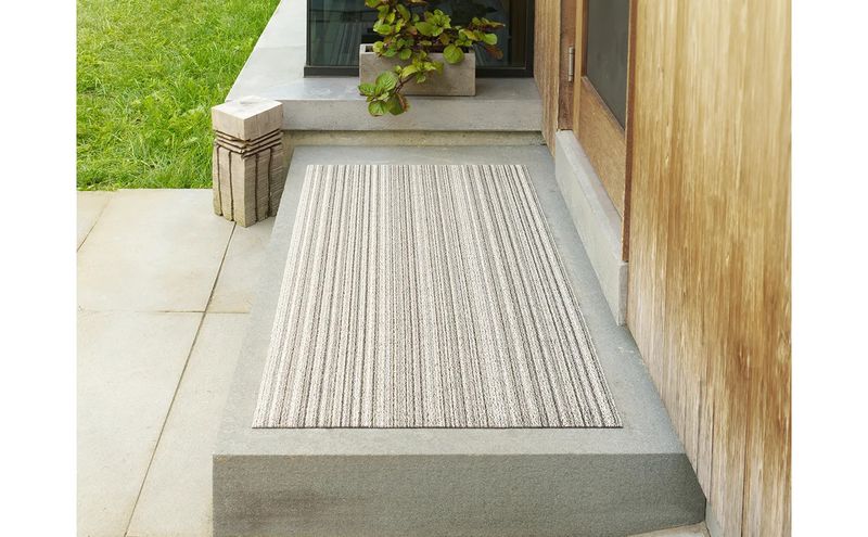 Skinny Stripe Shag 18x28 BIRCH