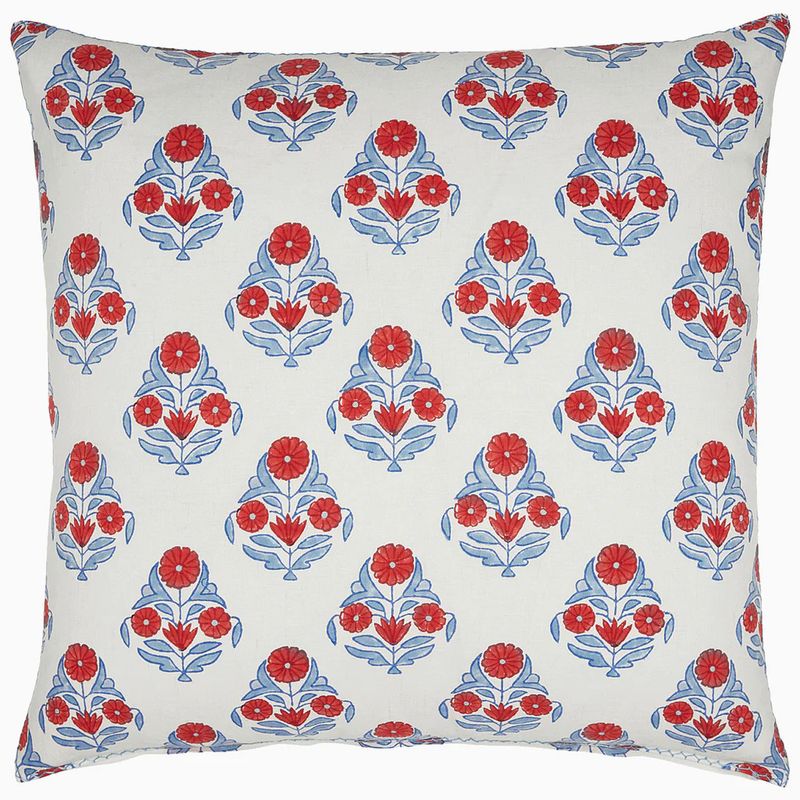 Naira Coral Euro w. Insert 26x26