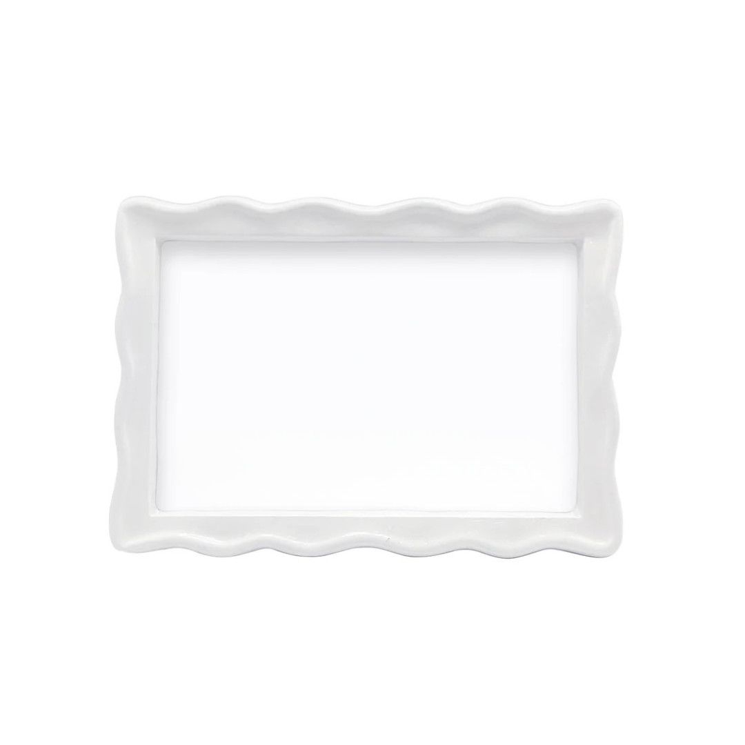 Wavy White 4x6 Frame