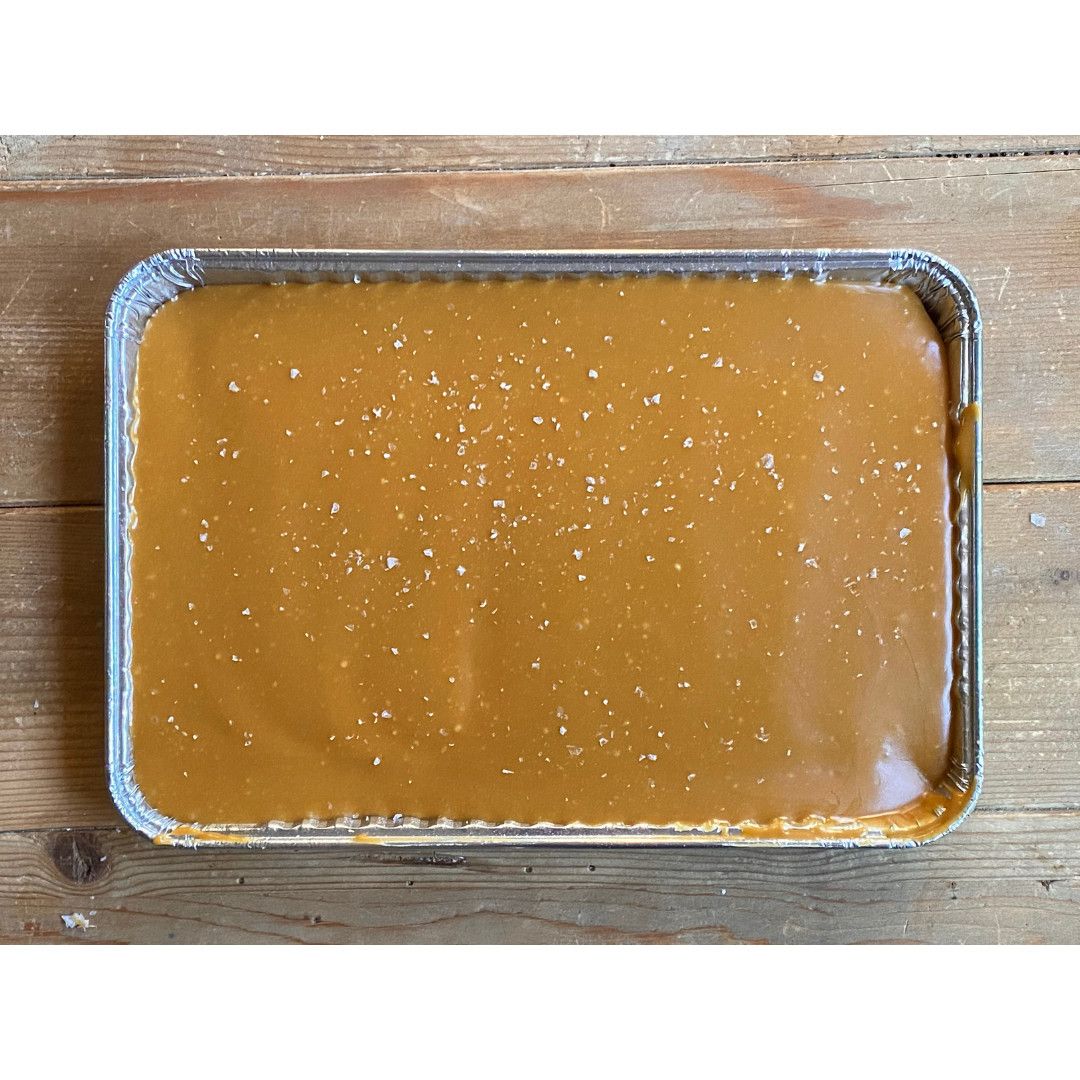 Sweet Daisy Caramel Sheet Cake (Thanksgiving Pre-Order)