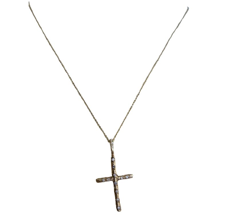 14k OAK Diamond Cross