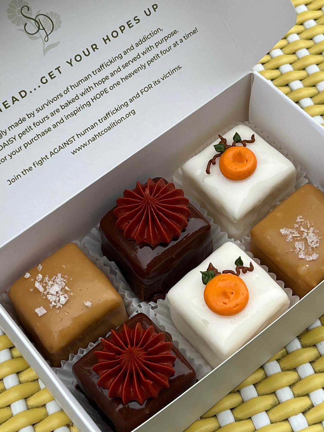 Half Dozen Petit Four (Pre Order)