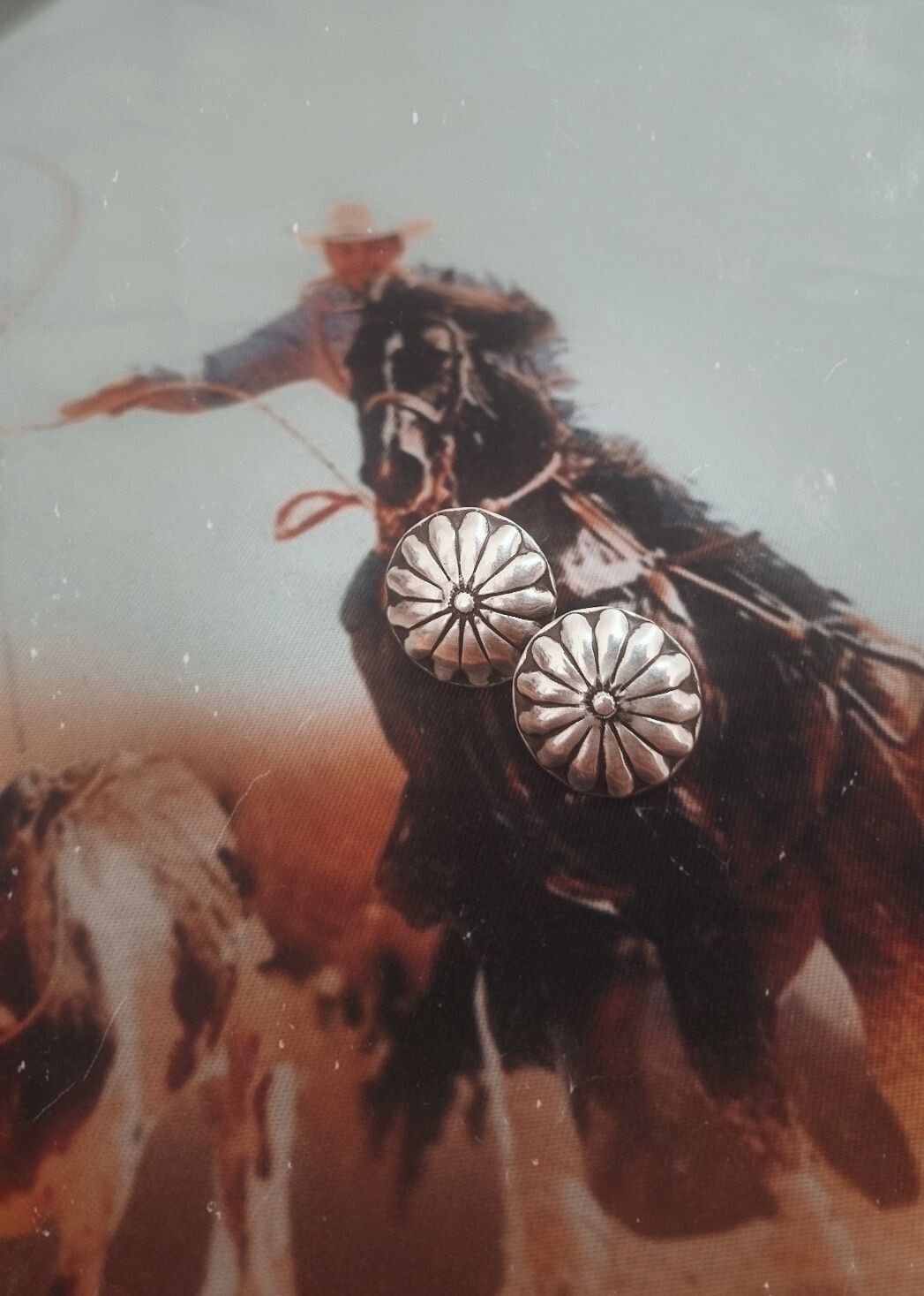 CONCHO stud