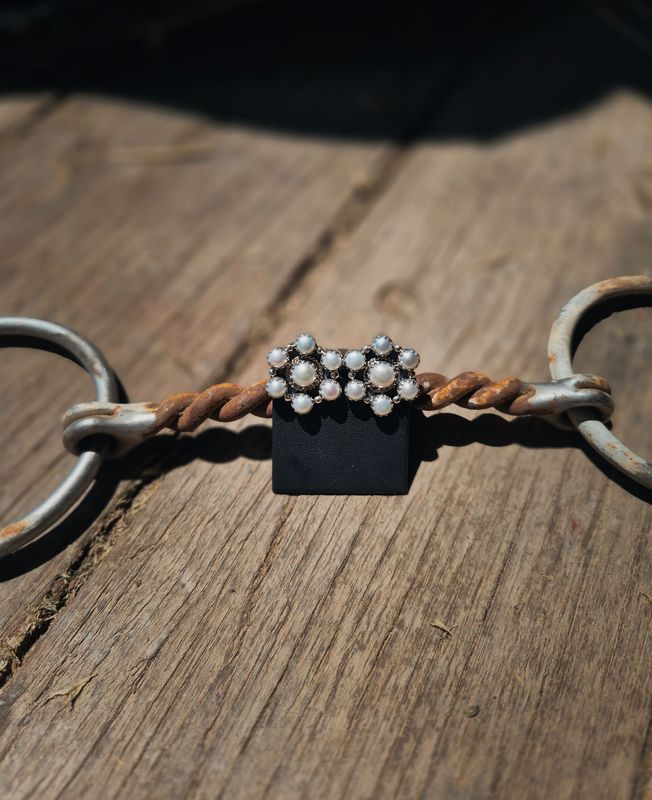 MARY JANE earrings (pearl)