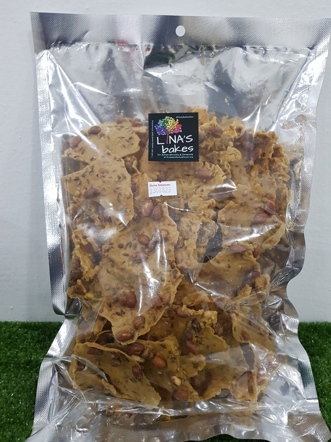 Rempeyek (Peanut Cracker)