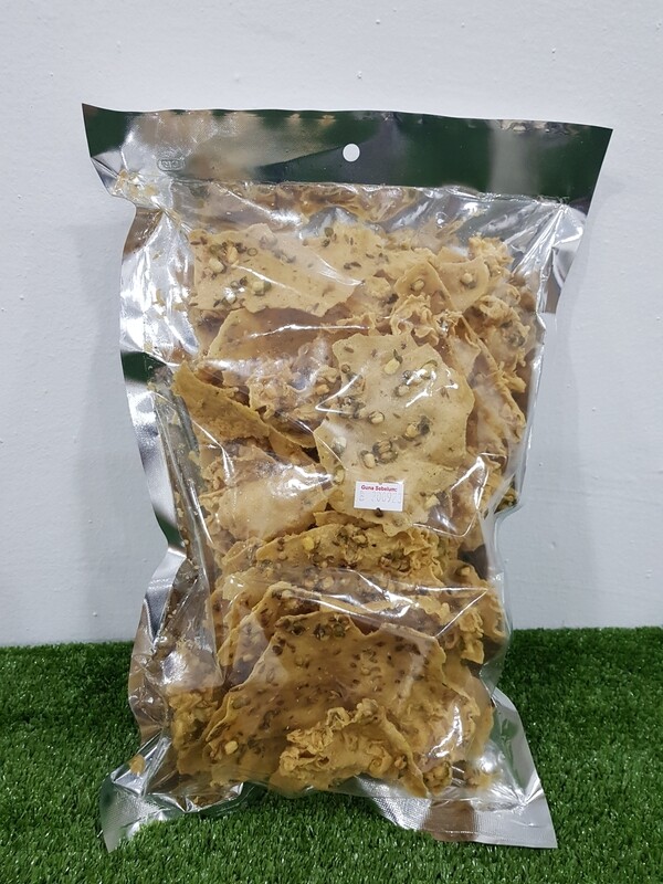 Tumpi (Green Bean cracker)