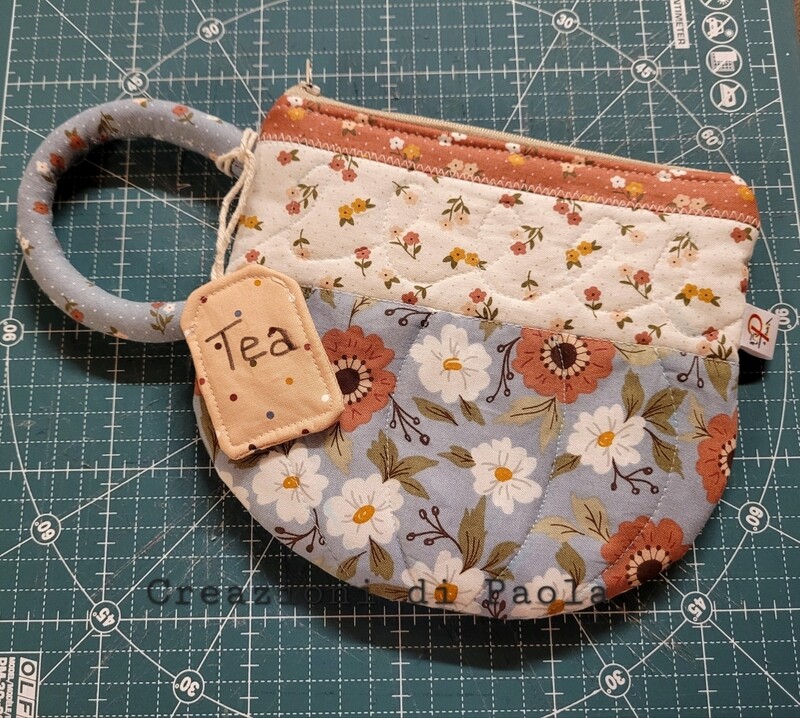 Astuccio a forma di tazza con cerniera