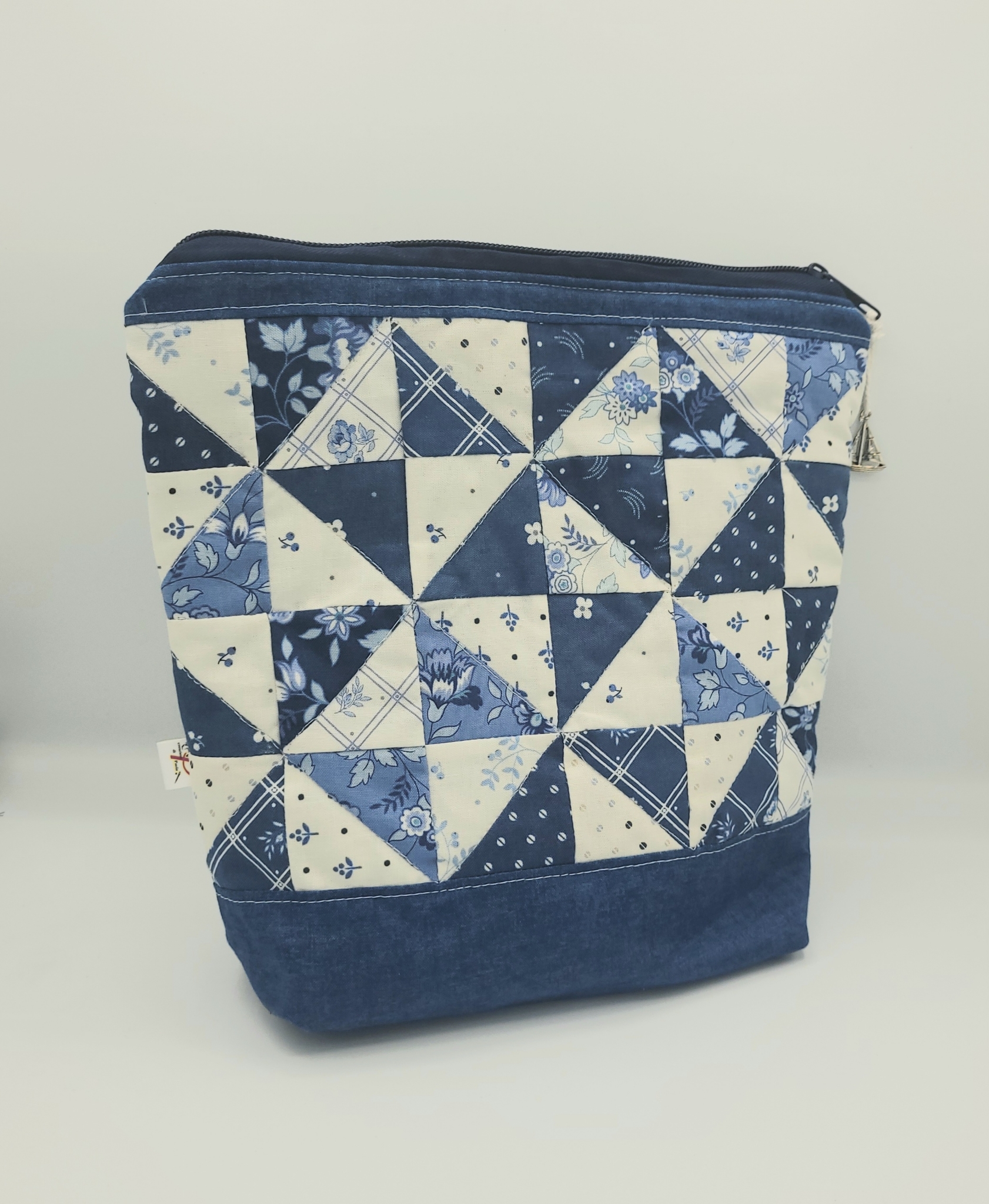 Cartamodello pdf per realizzare una trousse con girandole