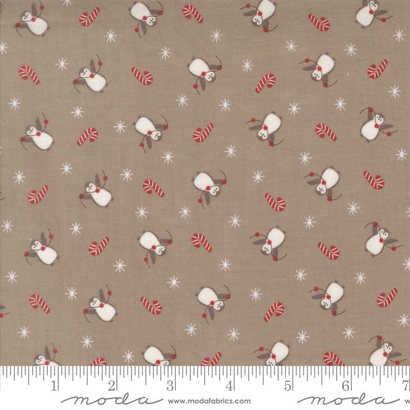 A Very Sweet Christmas by Bunny Hill 3062-20