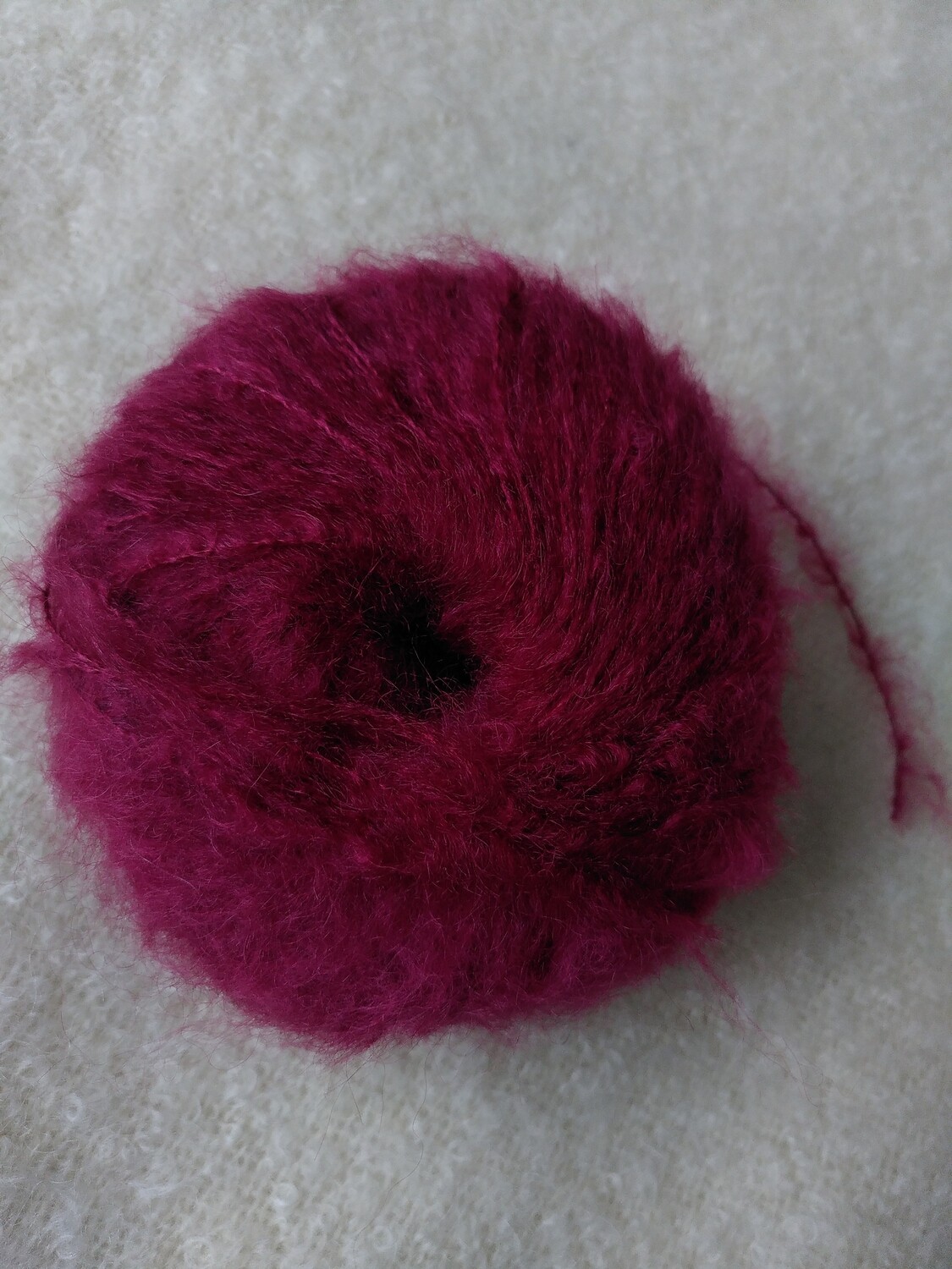 Pelote Pur Mohair couleur Bourgogne