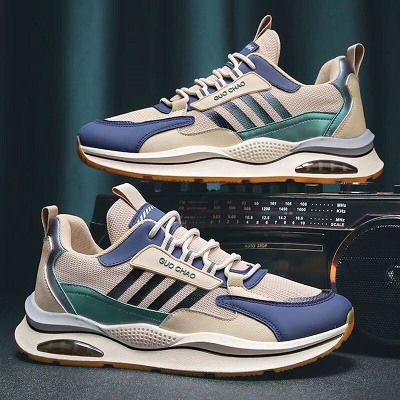 Sports Shoes