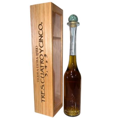 Tres, Quatro Y Cinco Extra Ańejo Tequila