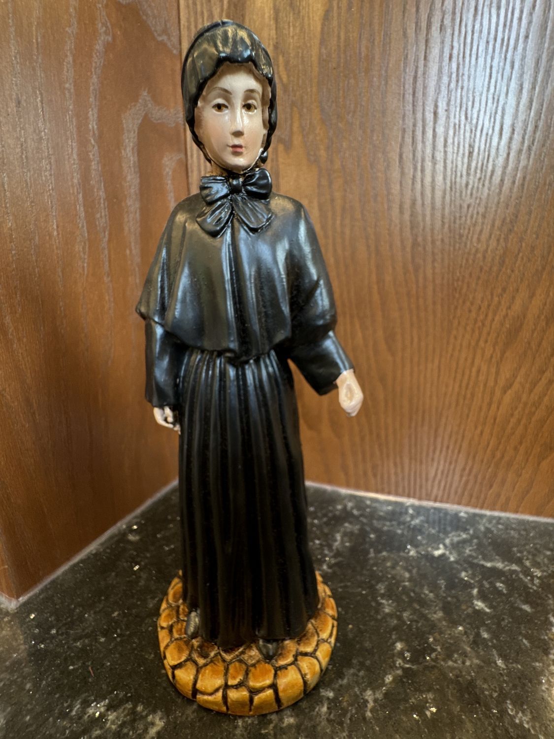 Seton Statue Hand Painted Color