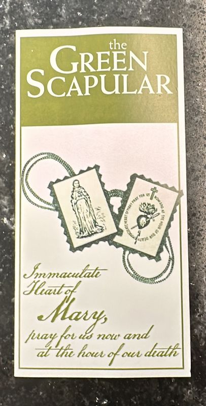 English Green Scapular w/ Leaflet