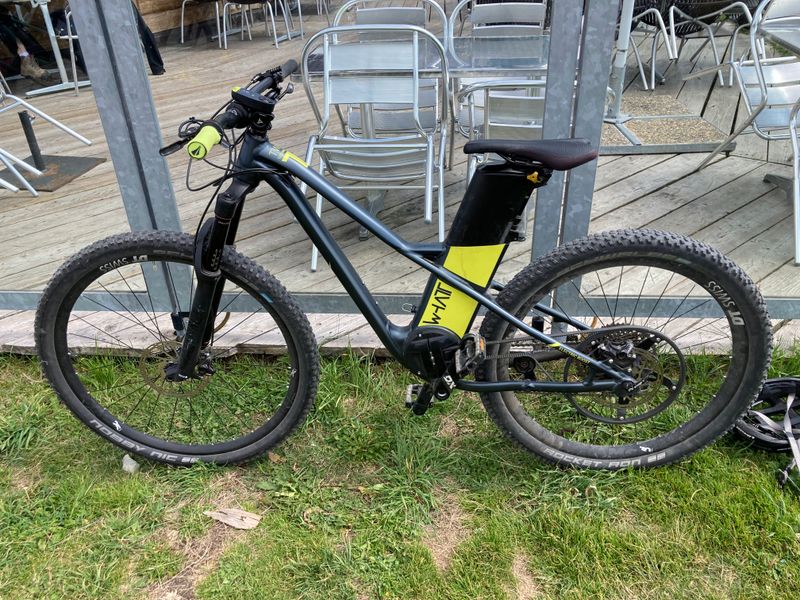 Watt e-bike TT player