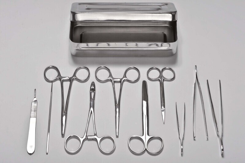 BOITE DE PETITE CHIRURGIE ALUMINIUM