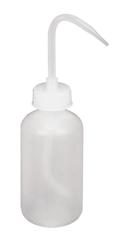 PISSETTE EN PLASTIQUE