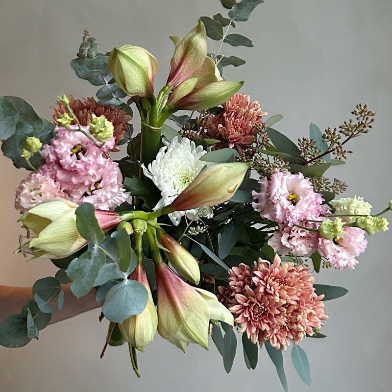 SIGNATURE BOUQUET