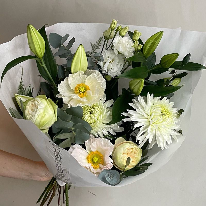 SIGNATURE BOUQUET LIGHT &amp; DELICATE