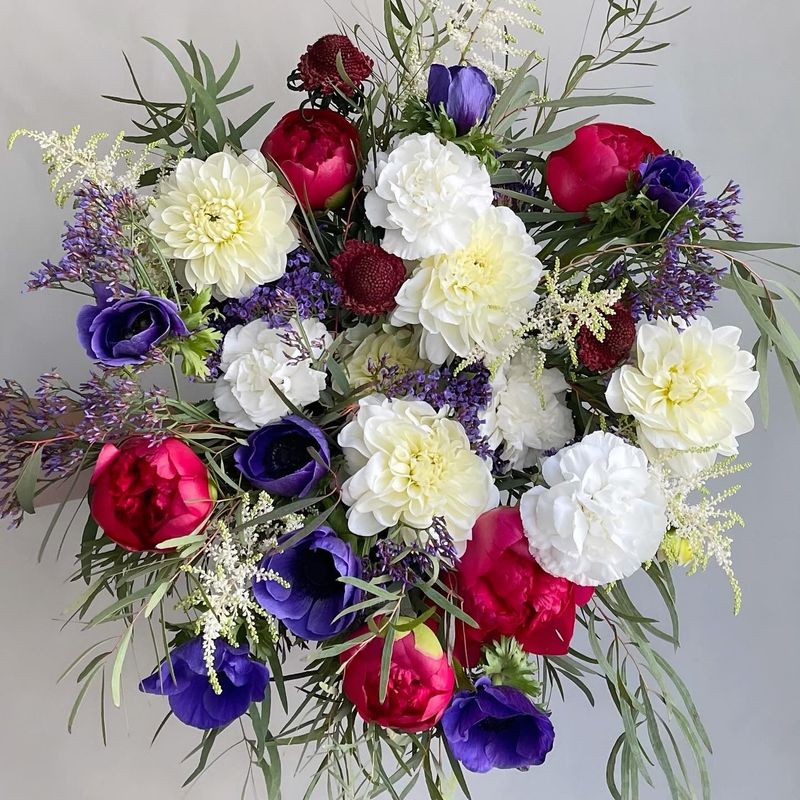 CLASSIC BOUQUET 17. MAI (kun 11-16/5)